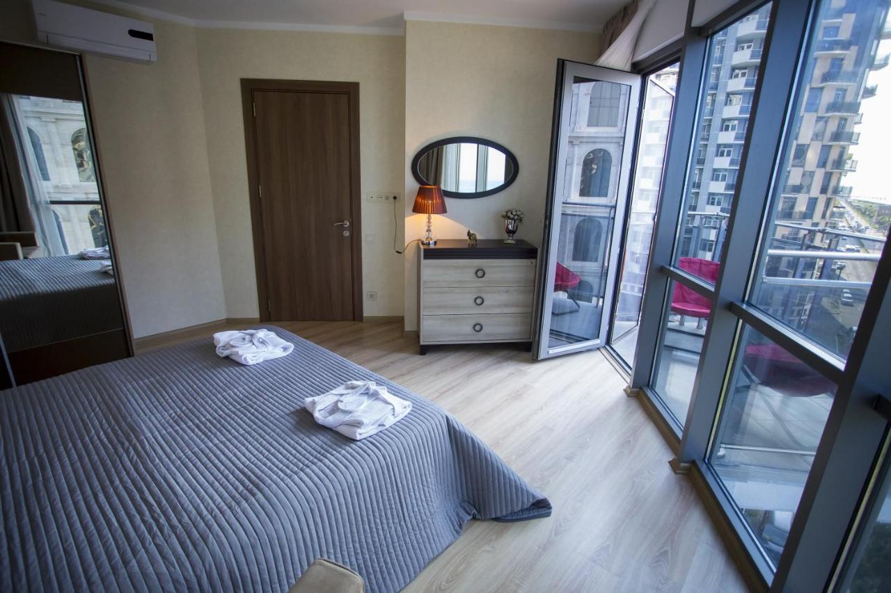 Lux Apartment Batumi Exterior photo