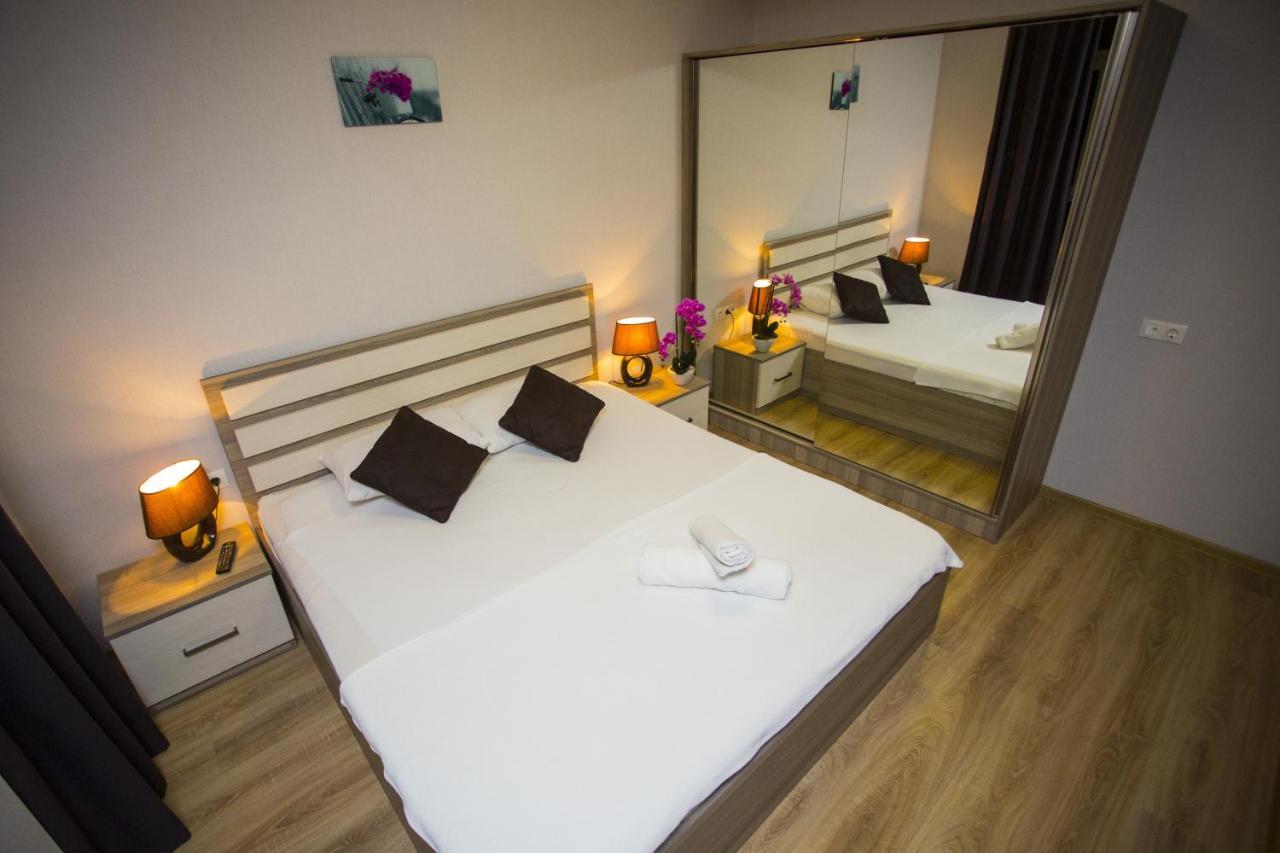 Lux Apartment Batumi Exterior photo
